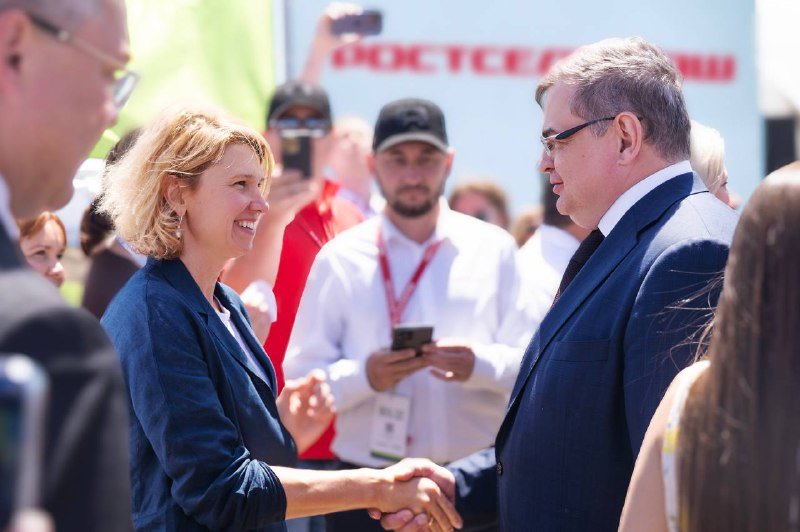 Новый министр сельского хозяйства Российской Федерации Оксана Лут отметила положительную динамику развития Ростсельмаш. 