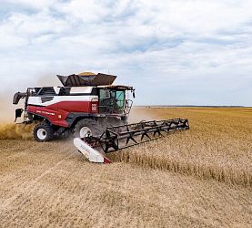 Комбайн H820 в деталях и цифрах